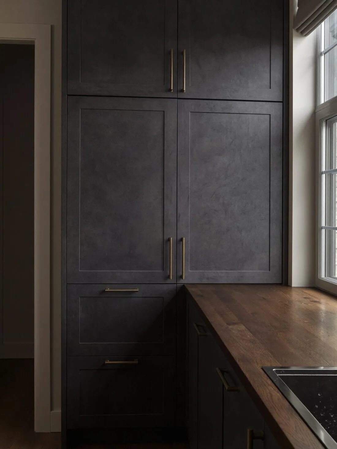 Keukenstijl Donker & mat — voorbeeld vernieuwde keuken